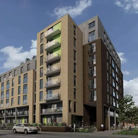 Mcr 1Br Getaway With Rooftop Access & Prime Location-2
