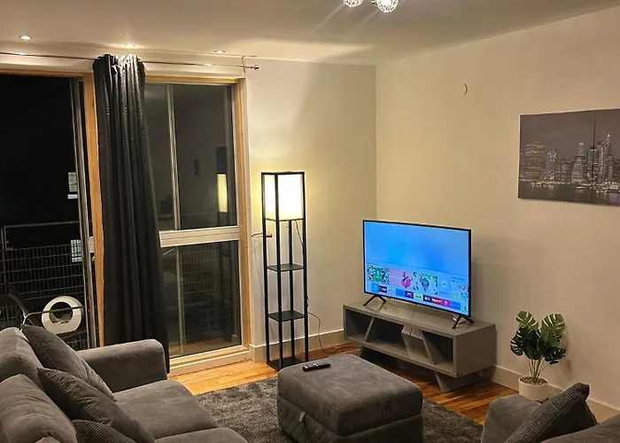 Luxury 2 Bedroom Apartment Manchester City Centre With Free Parking